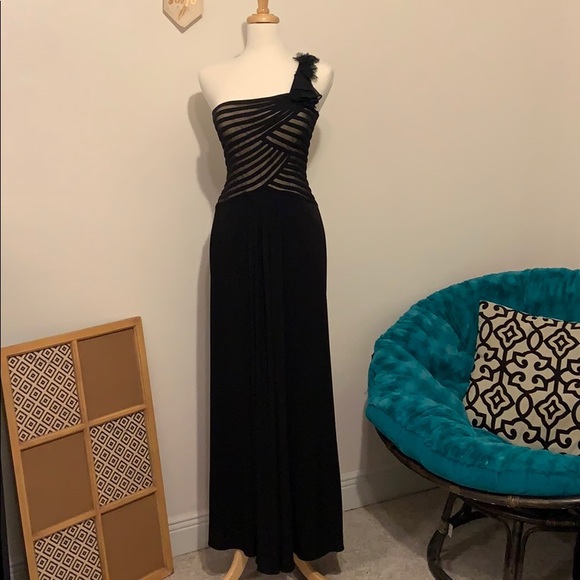 JS Collections Dresses & Skirts - JS Collection evening gown, one shoulder size 4